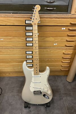 #ad 2008 Fender American Standard Stratocaster in Blizzard Pearl MINT $1170.00
