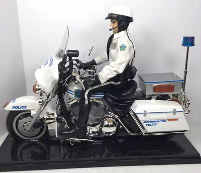 #ad 1 6 MOTORCYCLE POLICE PATROL OFFICER HARLEY DAVIDSON ELECTRA GLIDE CHIPSSTAND $389.95