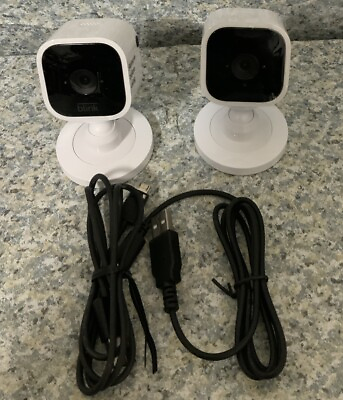 ⚡️Blink Mini 1080p WiFi Security Camera 👉2 Lot👈 3ft Chords No Adapters👈 $37.99