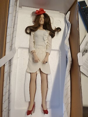 #ad Princess Kate KATE MIDDLETON HIGH FASHION Porcelain Doll DANBURY MINT 17quot; Read* $59.99