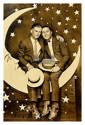 #ad PAPER MOON GAY INTEREST TWO HANDSOME YOUNG MEN AFFECTIONATE 4X6 PHOTO $7.97