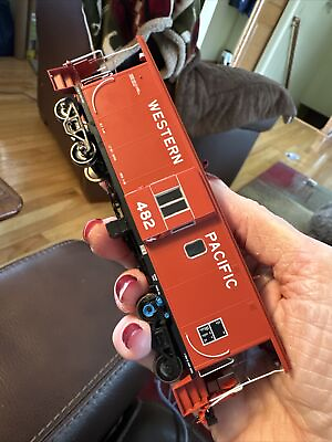 #ad HO Athearn Genesis 481 Class Bay Window Caboose Western Pacific 482 Lights Chip $84.95