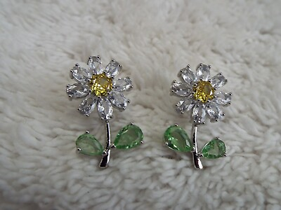 #ad Silvertone Yellow Green Rhinestone Daisy Flower Pierced Earrings B51 $11.98
