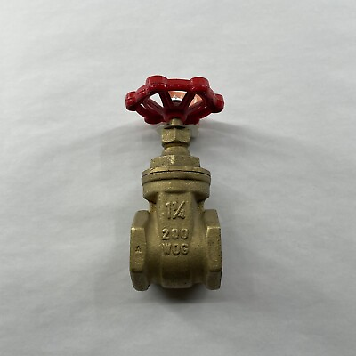 #ad Mueller Global Gate Valve Threaded Valve 1 1 4quot; 200 W0G Manual Operation $35.99