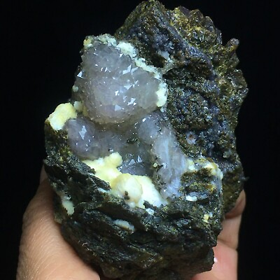 #ad 270g Natural Rare Shining Crystal comes from China $33.30