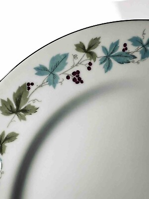 #ad Vintage Fine China Japan Grape Pattern #6701 Dinner Plates RARE FIND MINT $17.95